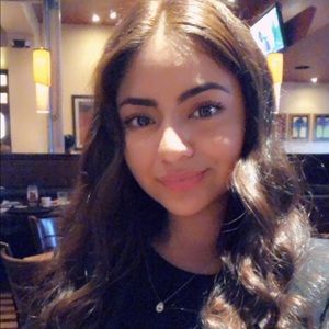 Meet your Posher, Renata